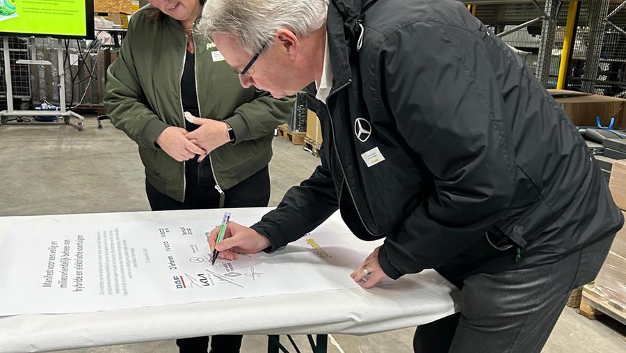 'Circular Electric Truck & Bus' by Febelauto