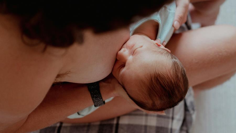 Steeds meer baby's in Vlaanderen kregen borstvoeding in 2024